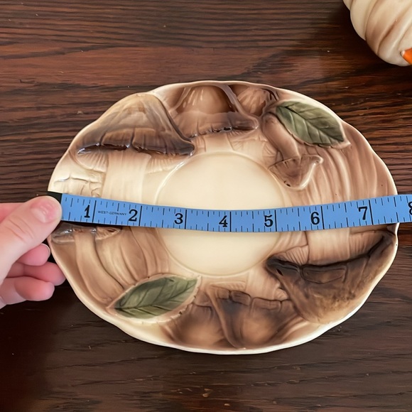 Vintage 1970’s Homco-Japan Mushroom Pitcher and Under-plate - Picture 8 of 9